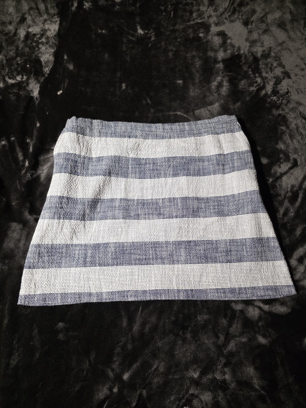 🎁3/$35- 0X- EUC- A New Day Navy and White Striped Mini Skirt🎁